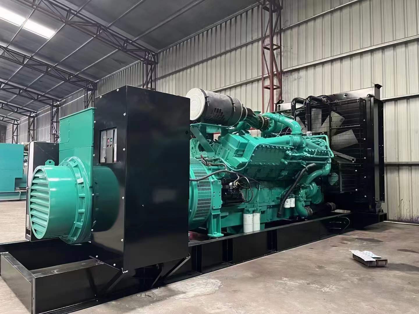 蕉城如何降低 800kW 柴油发电机输出电流的波动？
